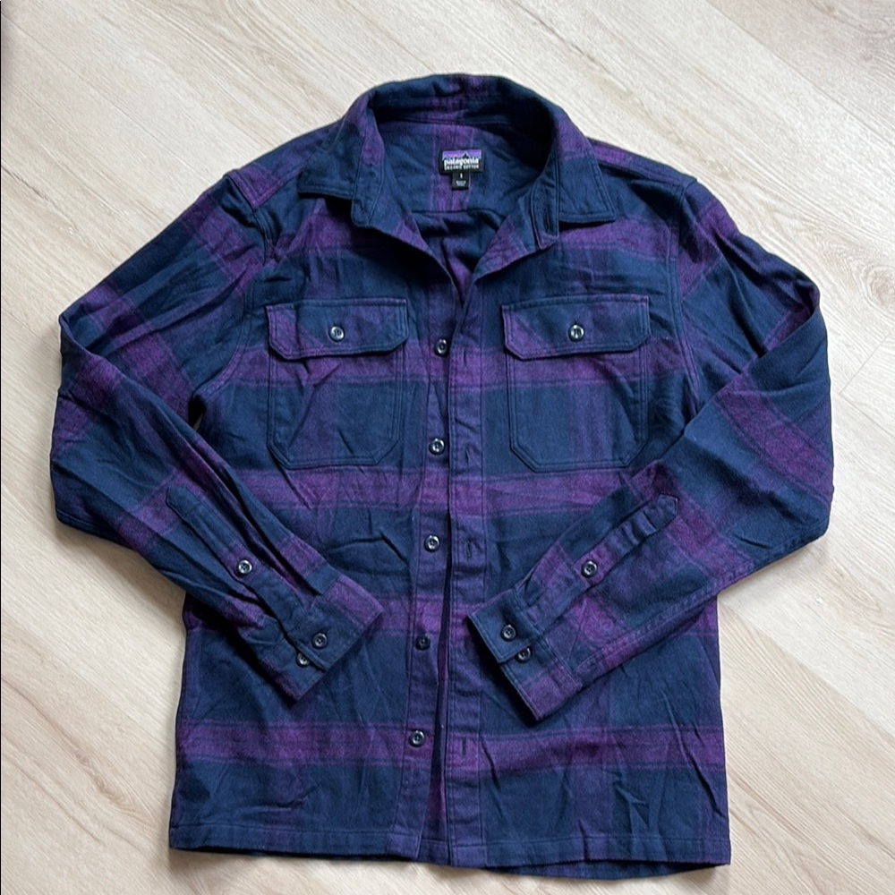 Patagonia Men's Fjord Flannel Purple and Blue